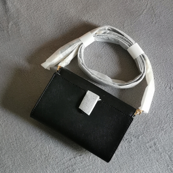 Michael Kors Black Saffiano Jet Set Crossbody - Picture 4 of 6